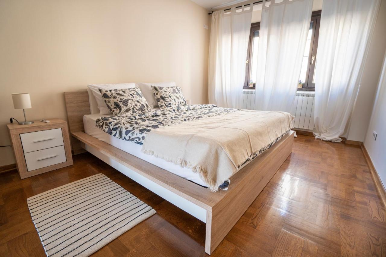 Desire, City Center Apartment Terazije Belgrad Exteriör bild